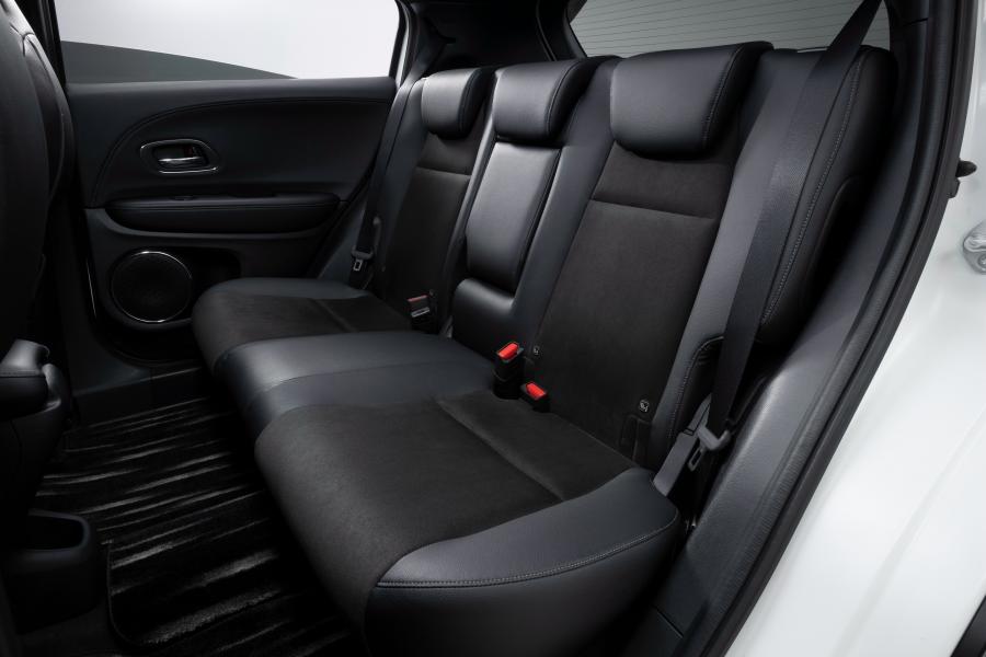 Интерьер Honda Vezel Touring Modulo X 2019 года  (JP) (фото 8 из 31)